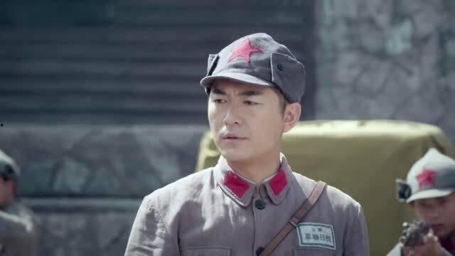 鬼子军官吃瓜,一场荒诞的战争记忆