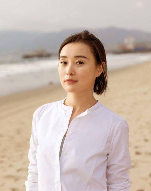 吴越吃瓜照片,捕捉明星日常趣味瞬间