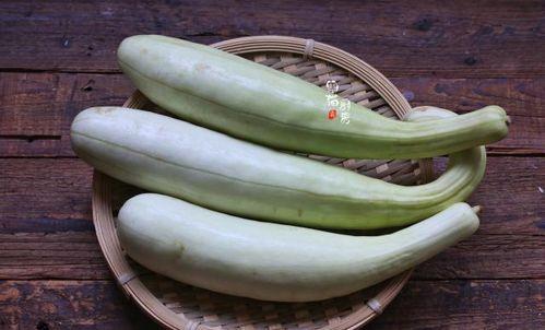 吃两斤瓜,两斤瓜果尽享清凉时光