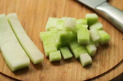 花耶吃瓜,揭秘娱乐圈的甜蜜与苦涩