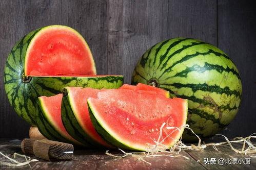 大夏天吃瓜,大夏天吃瓜的清凉攻略