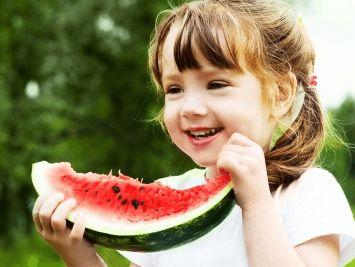 古典玩偶吃瓜视频,揭秘古董界的趣味瞬间