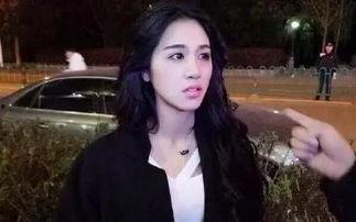 吃瓜奇葩女,揭秘校园里的“瓜田”风云